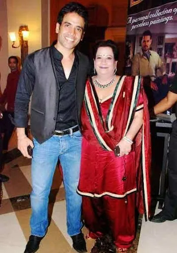 Shobha Kapoor Hot Sexy Bikini Photos