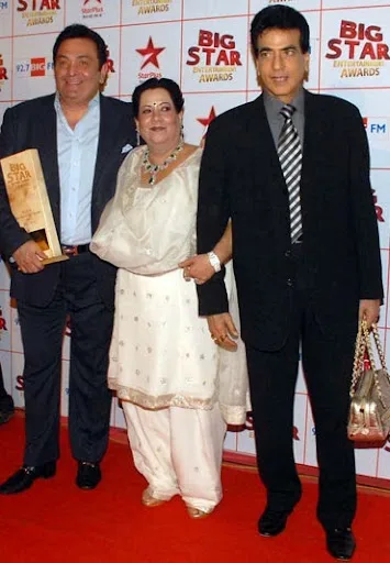 Shobha Kapoor Hot Sexy Bikini Pics