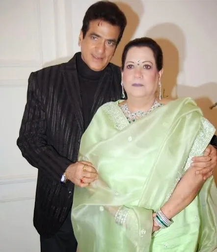 Shobha Kapoor Hot Sexy Bikini Stills