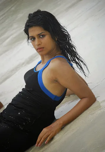 Shraddha Das Hot Sexy Bikini Wallpapers