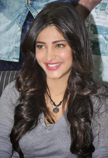 Shruti-Haasan-Hot-Bikini-Pics
