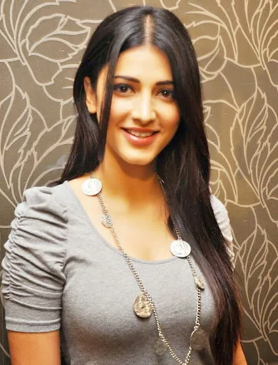 Shruti Hassan Hot Naval Image