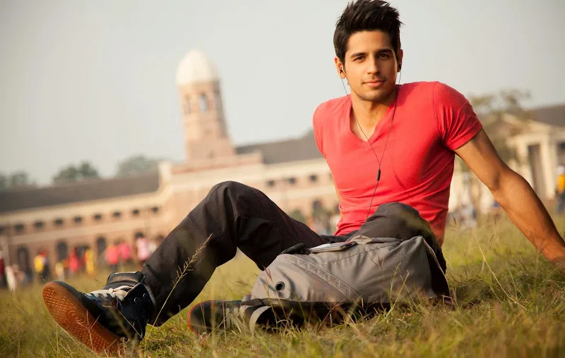Sidharth Malhotra Image Gallery, Images, Photos, Stills, Pics