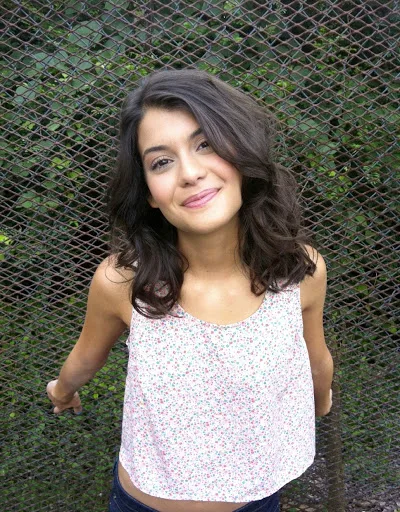 Wallpaper-of-Sofia-Black-D’Elia