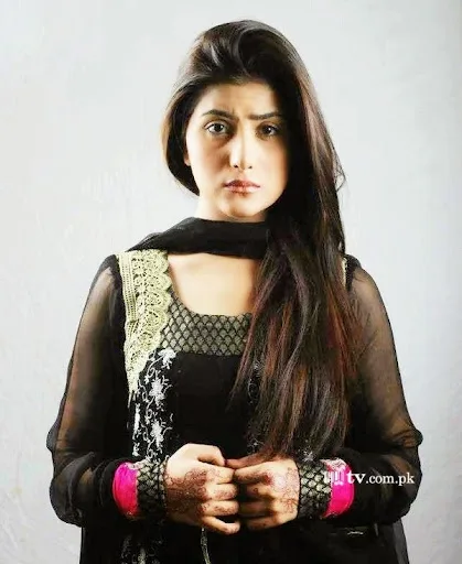 Sohai Ali Abro Hot Sexy Bikini Image Gallery