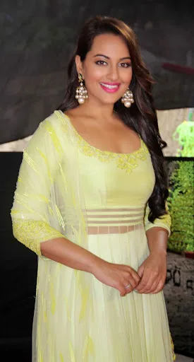 Sonakshi Sinha Hot Pics