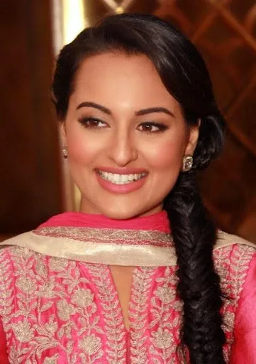 Sonakshi Sinha Hot Sexy Bikini Image Gallery