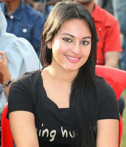 Sonakshi Sinha Hot Sexy Bikini Pictures