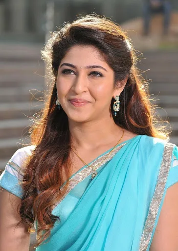 Sonarika-Bhadoria-Hot-Bikini-Wallpaper