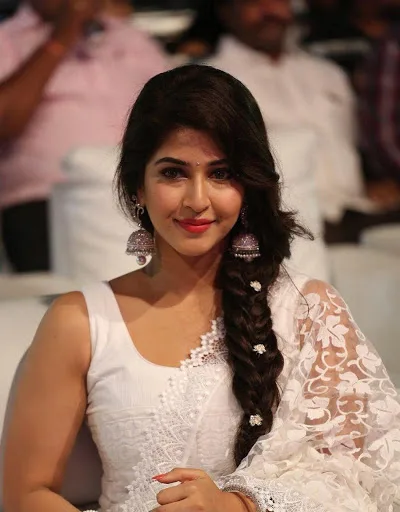 Sonarika-Bhadoria-Hot-Bikini-Pics