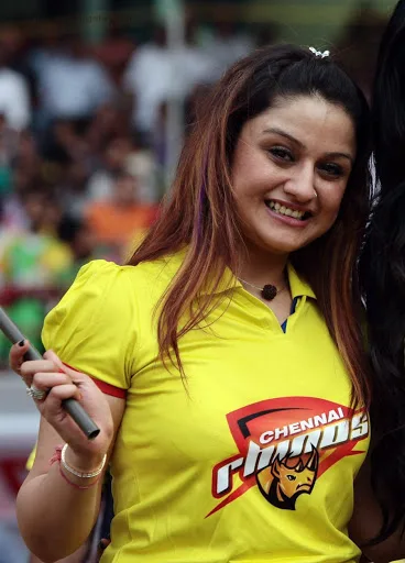 Sonia-Agarwal-Hot-Bikini-Pictures