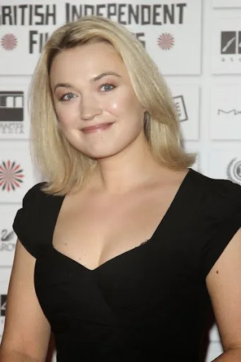 Sophia Myles Hot Sexy Bikini Wallpapers