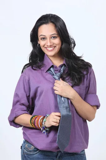 Spruha-Joshi-Hot-Bikini-Images