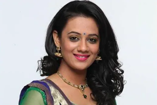 Spruha-Joshi-Hot-Bikini-Photo-Gallery