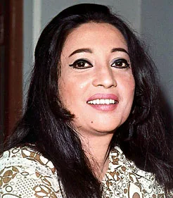 Suchitra-Sen-Hot-Bikini-Wallpaper