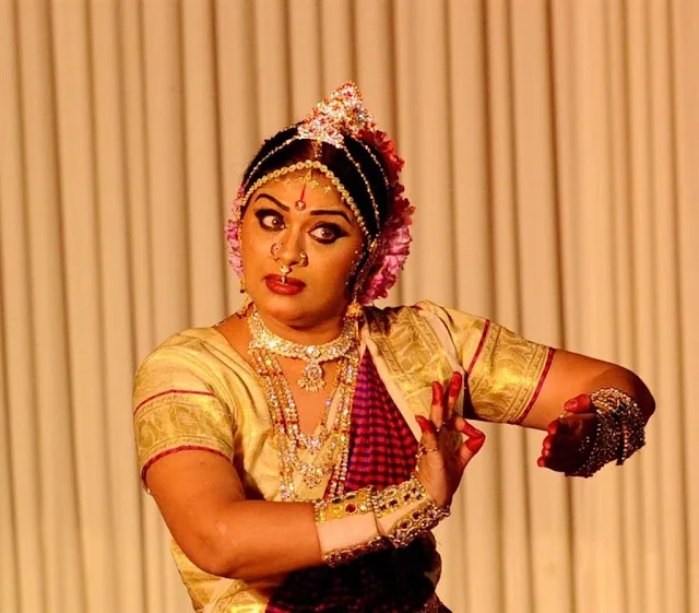 Sudha Chandran Hot Bikini Image Gallery, Images, Photos, Pics