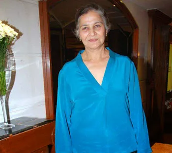 Suhasini Mulay Hot Sexy Bikini Bra Pic