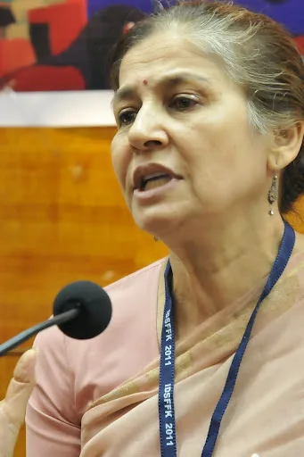 Suhasini Mulay Hot Sexy Bikini Bra Images