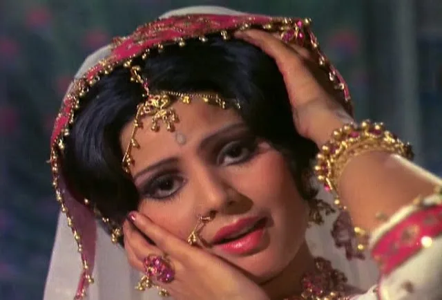 Sulakshana-Pandit-Hot-Bikini-Image