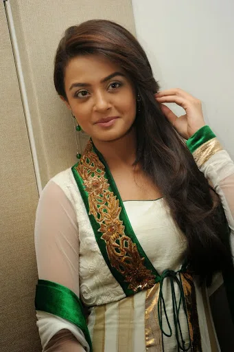 Surveen Chawla Hot Sexy Bikini Stills