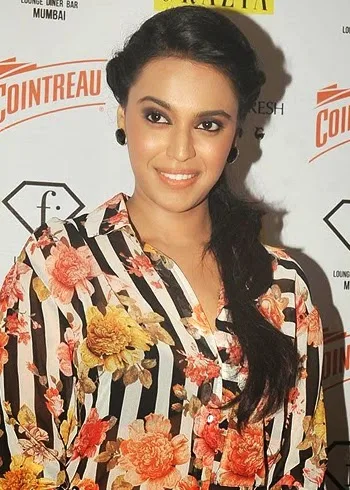 Swara-Bhaskar-Hot-Bikini-Stills