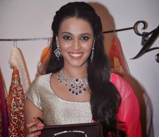 Swara-Bhaskar-Hot-Pics