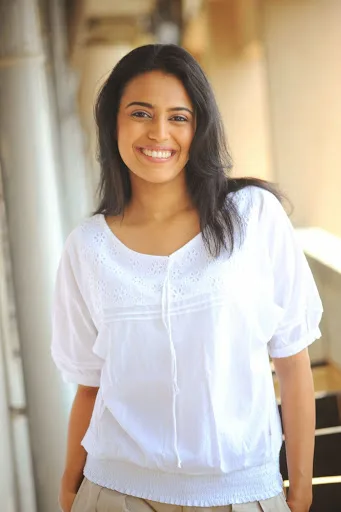 Swara-Bhaskar-Hot-Bikini-Pic