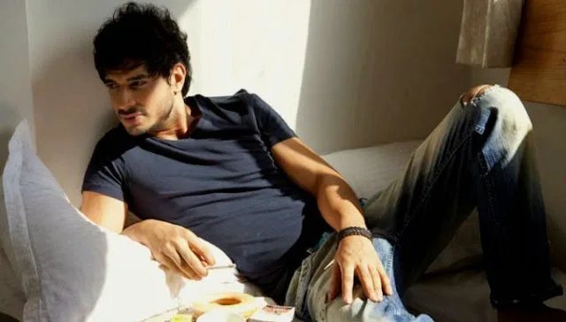 Tahir Raj Bhasin Hot Photos