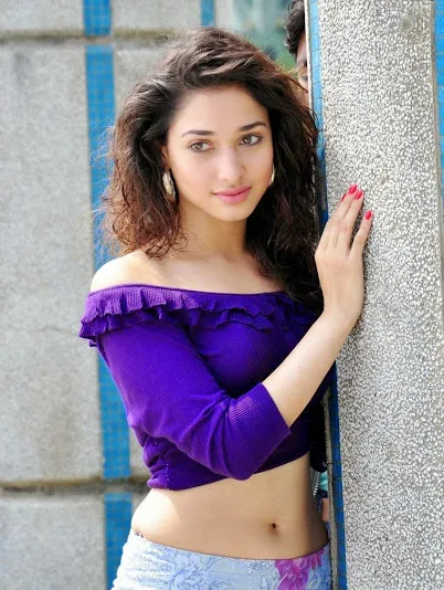 Tamannaah Bhatia Hot Sexy Bikini Pics