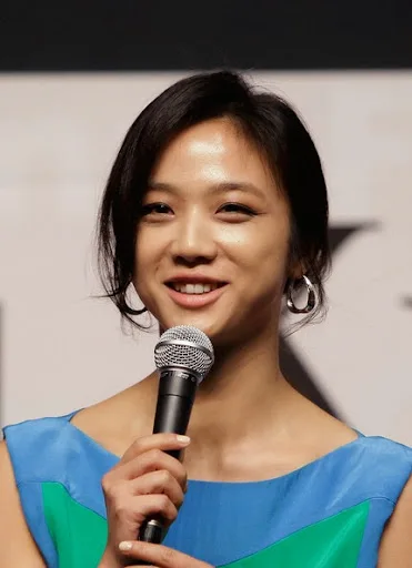 Tang Wei Hot Bra Photos