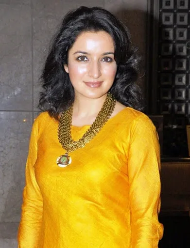 Tisca-Chopra-Hot-Bikini-Photos