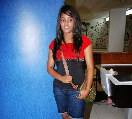 Ulka-Gupta-Hot-Bikini-Image-Gallery
