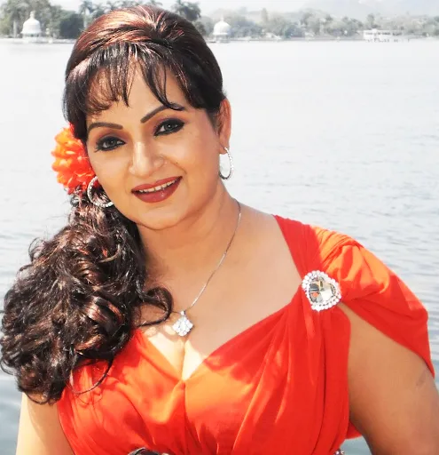 Upasana-Singh-Hot-Bikini-Photos