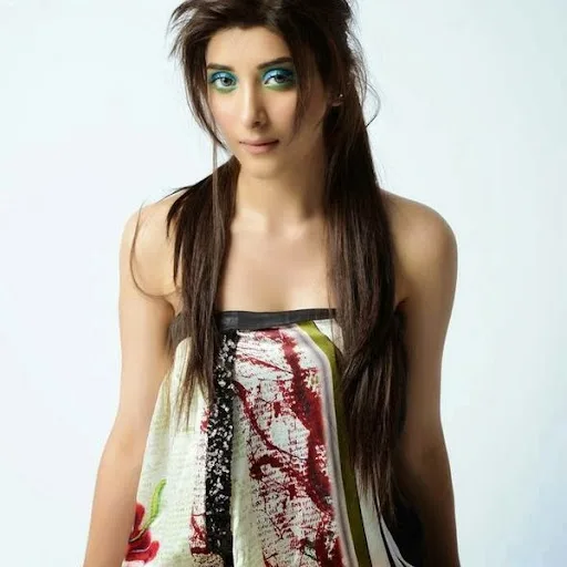 Urwa Tul Wusqa Hot Sexy Bikini Photo
