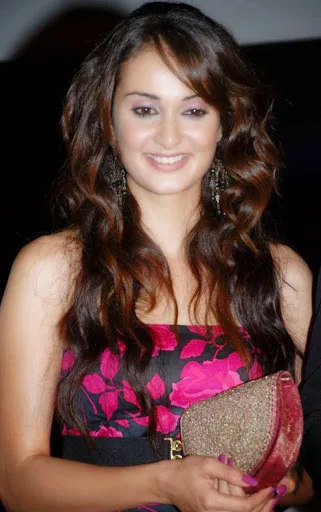 Vaishali-Desai-Hot-Naval-Images