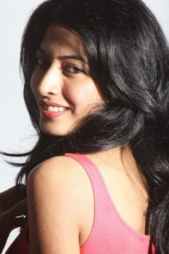 Vandita-Shrivastava-Hot-Sexy-Bikini-Image-Gallery