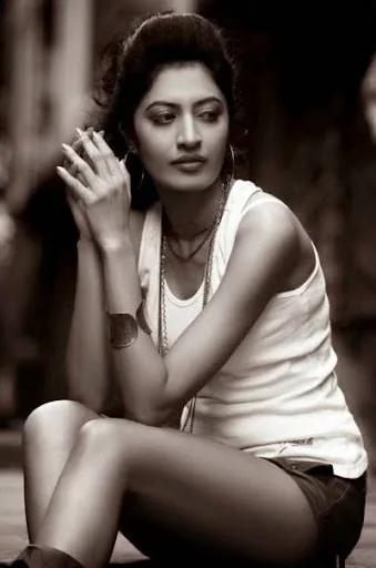 Vandita-Shrivastava-Hot-Sexy-Bikini-Photos