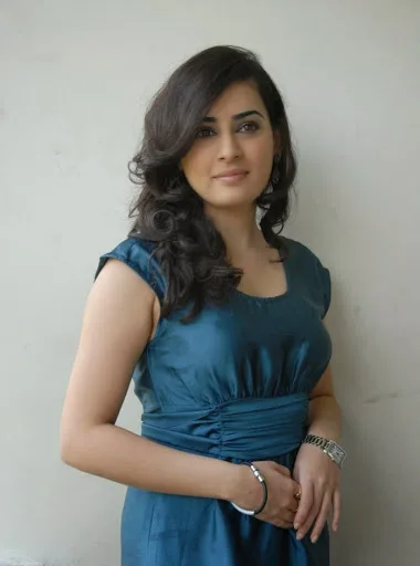 Veda-Sastry-Hot-Stills