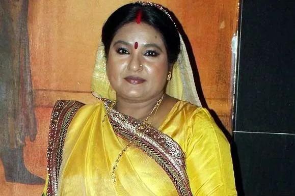 Vibha-Chibber-Hot-Bikini-Image-Gallery