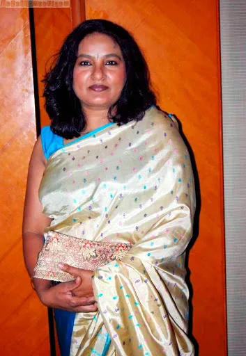 Vibha-Chibber-Hot-Bikini-Images