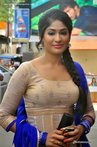 Vijayalakshmi-Hot-Bra-Images