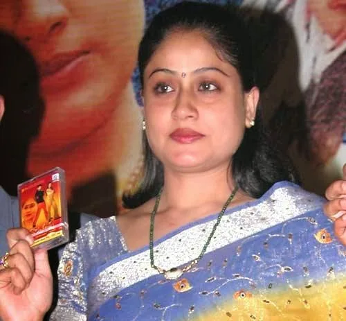 Vijayashanti-Hot-Bikini-Pics