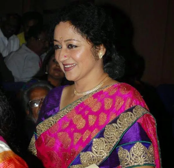Waheeda-Rehman-Hot-Bikini-Pictures