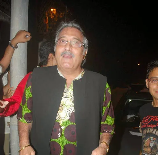 Vinod Khanna Hot Wallpaper