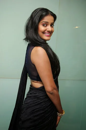 Vishakha-Singh-Hot-Photos