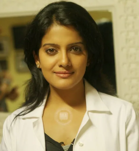 Vishakha-Singh-Hot-Bikini-Images