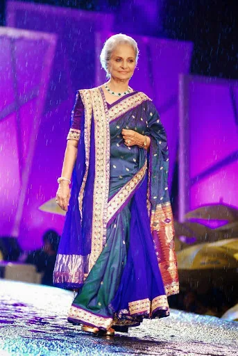 Waheeda-Rehman-Hot-Bikini-Photo