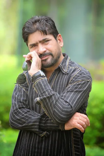 Yashpal Sharma Hot Scenes Shirtless Body Images