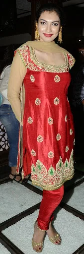 Yukta-Mookhey-Hot-Naval-Images