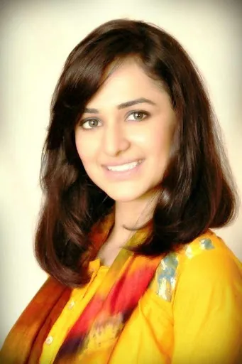 Yumna Zaidi Hot Sexy Bikini Images